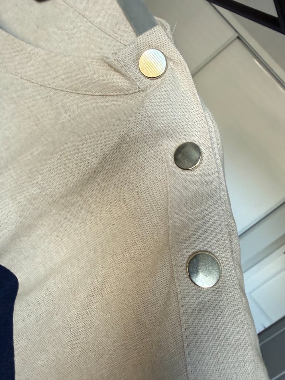 ZARA Linen Blend Striped Blouse Navy Ecru Gold Shoulder Buttons Size L NWOT - Picture 5 of 5